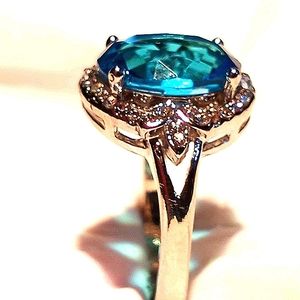 Blue topaz, cubic and silver